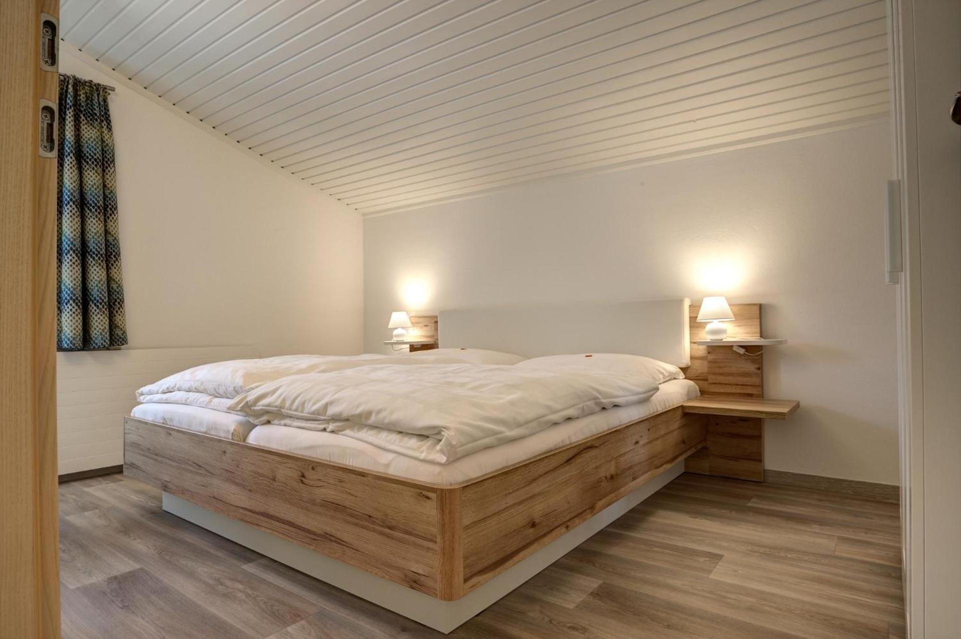 Apartment B mit 2 Schlafzimmern und Balkon